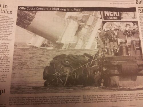 Vreem vaartuig bij rampschip Italië