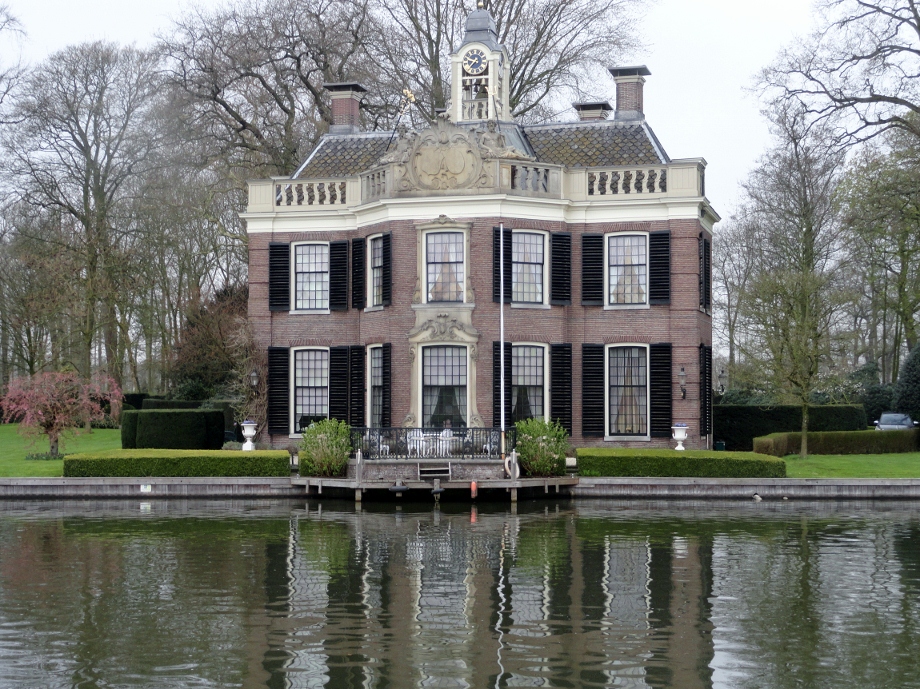 Breukelen, huis aan de Vecht